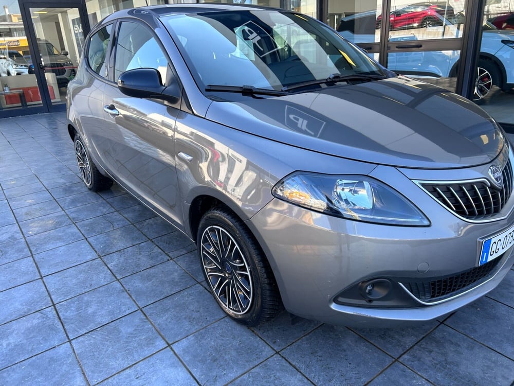 Lancia Ypsilon usata a Frosinone (10)