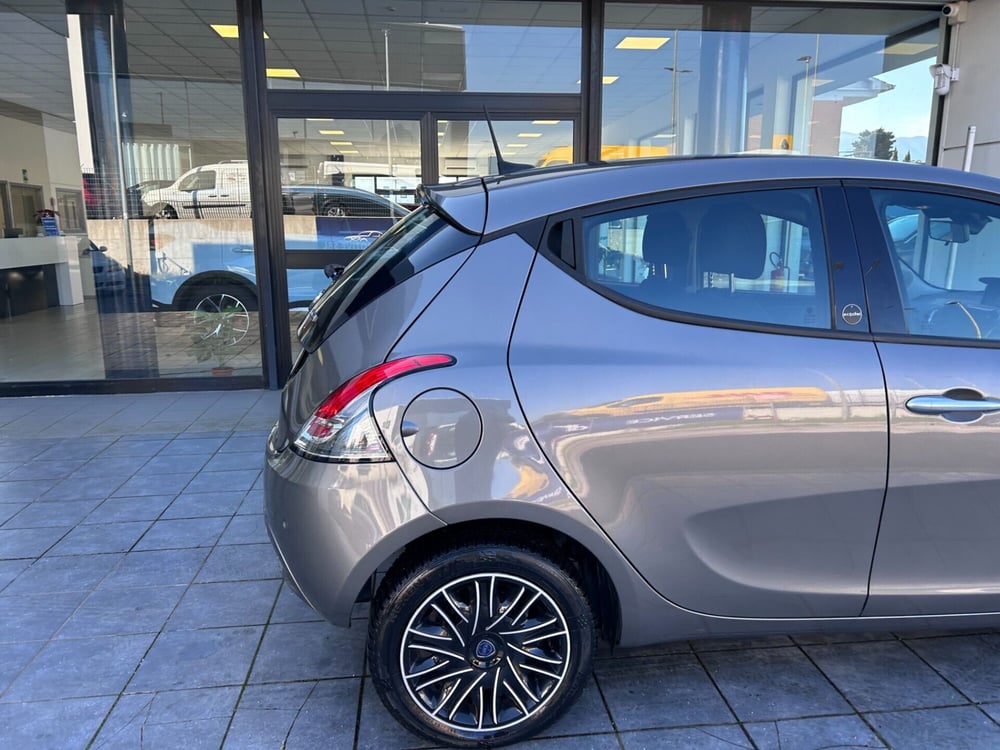 Lancia Ypsilon usata a Frosinone (13)