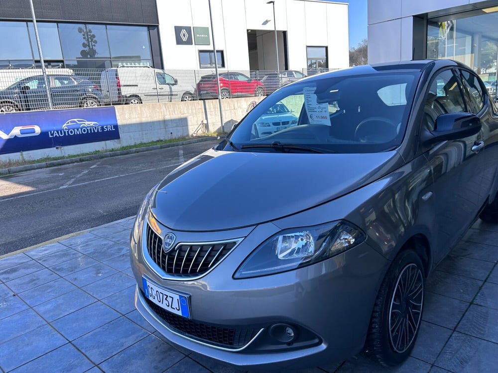 Lancia Ypsilon usata a Frosinone (9)