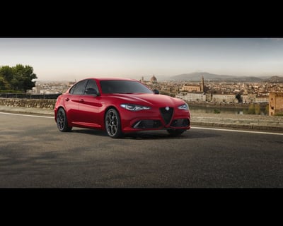 Alfa Romeo Giulia 2.2 Turbodiesel 210 CV AT8 AWD Q4 Veloce  nuova a Torino