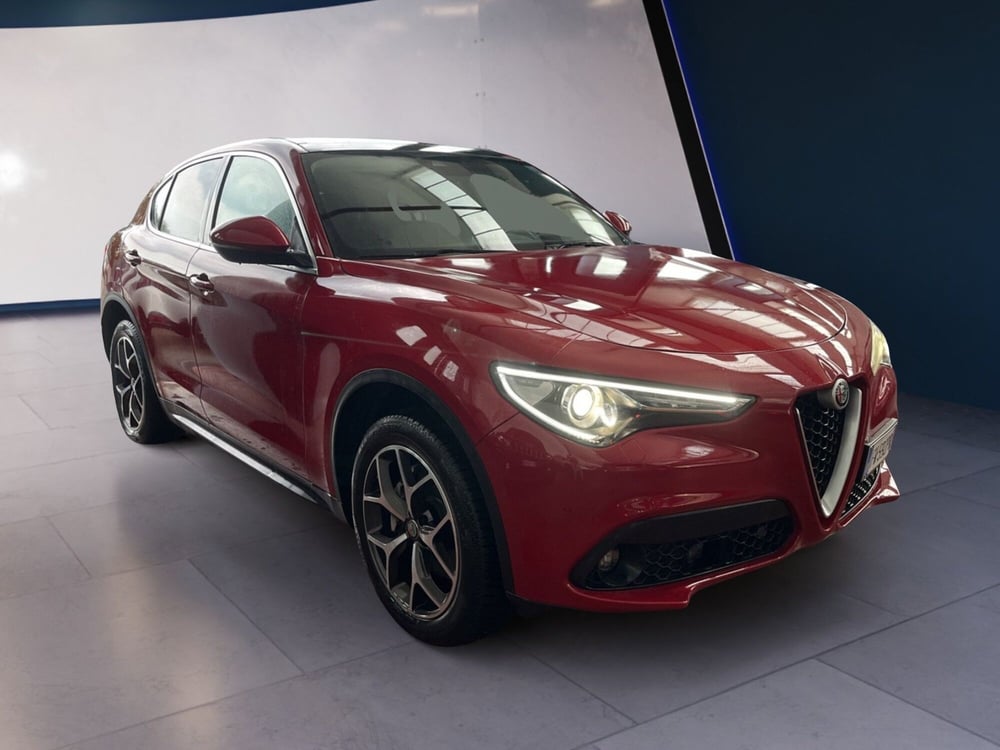 Alfa Romeo Stelvio usata a Torino (3)