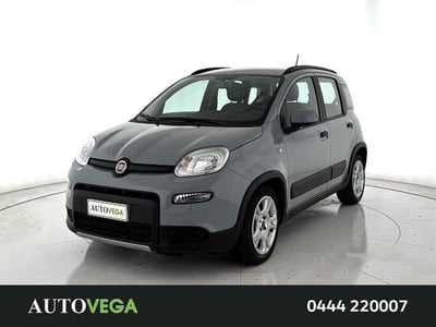 Fiat Panda 1.0 FireFly S&amp;S Hybrid City Cross  del 2022 usata a Vicenza