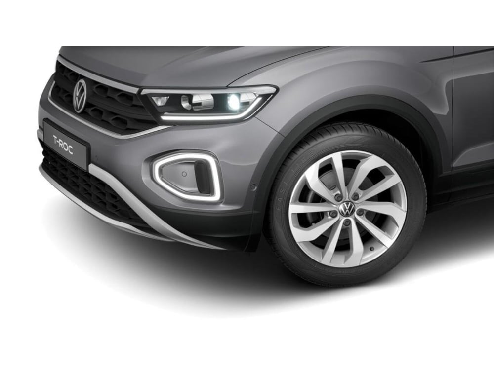 Volkswagen T-Roc nuova a Novara (8)