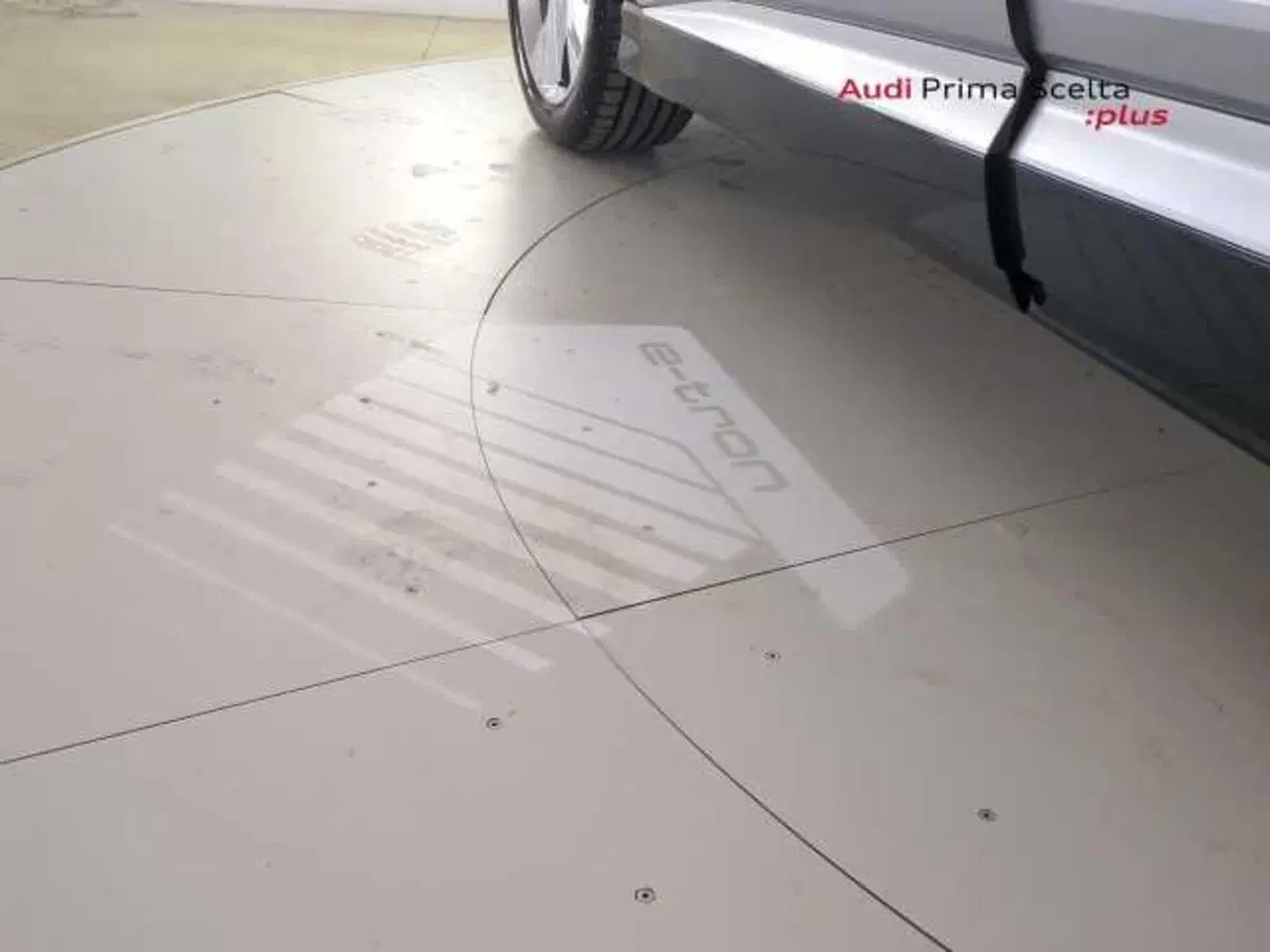 Audi Q4 usata a Avellino (17)