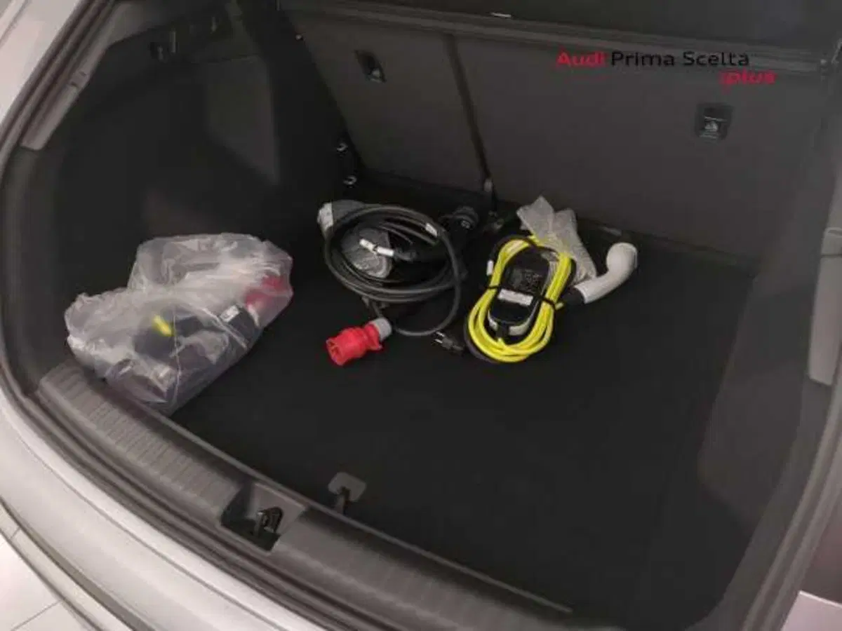 Audi Q4 usata a Avellino (8)