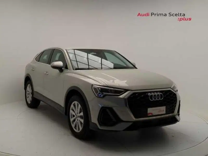 Audi Q3 Sportback nuova a Avellino