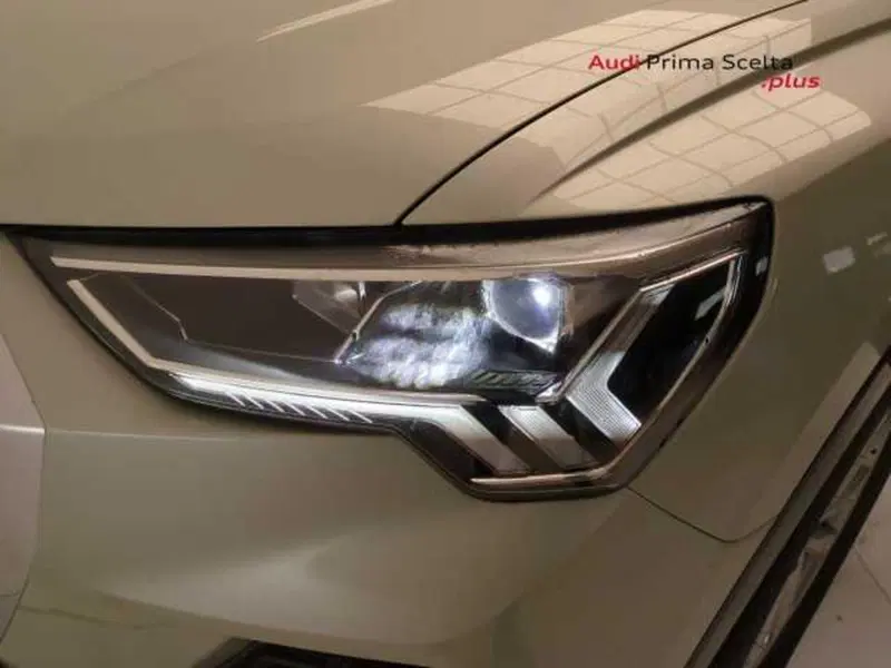 Audi Q3 Sportback nuova a Avellino (10)