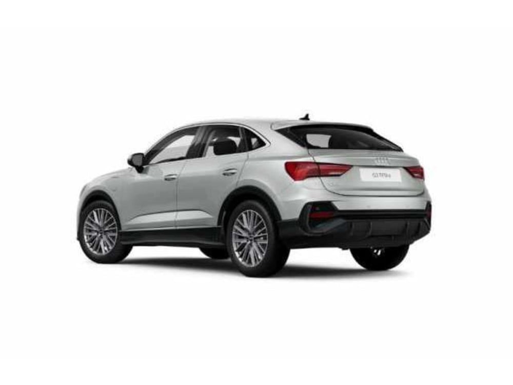 Audi Q3 Sportback nuova a Avellino (4)