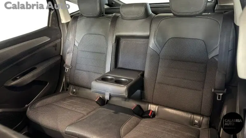 Renault Arkana usata a Reggio Calabria (12)