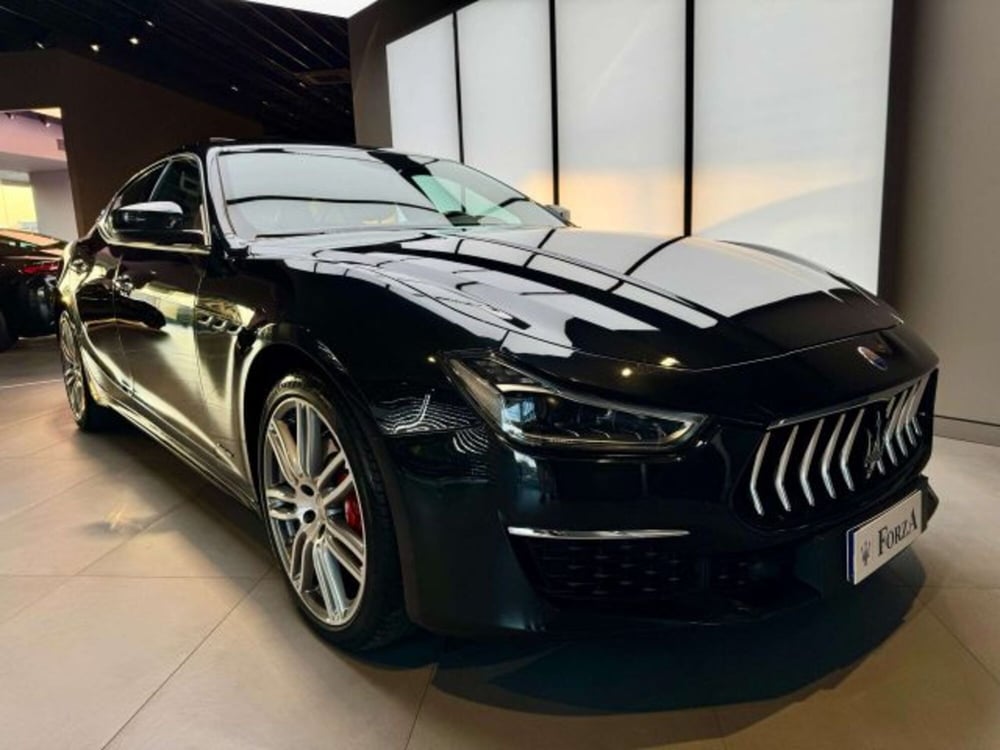 Maserati Ghibli usata a Torino (3)