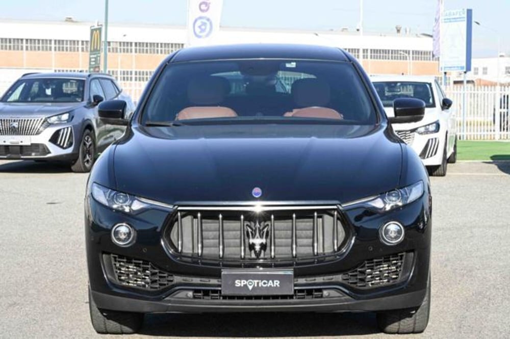 Maserati Levante usata a Torino (2)