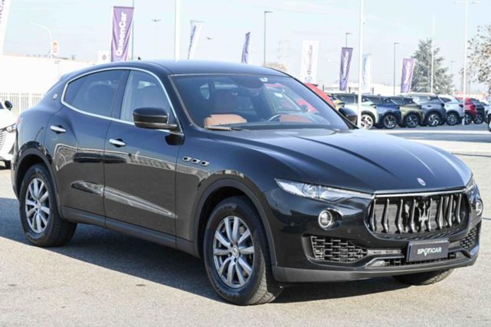 Maserati Levante usata a Torino (3)