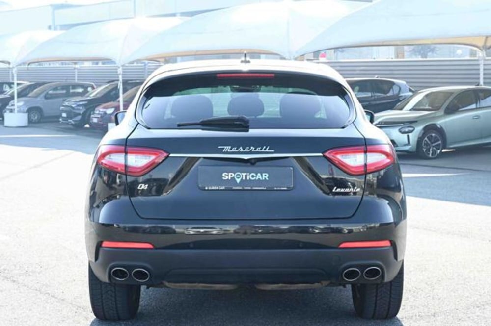 Maserati Levante usata a Torino (6)