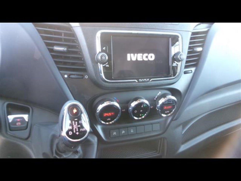 Iveco Daily Furgone usata a Firenze (5)