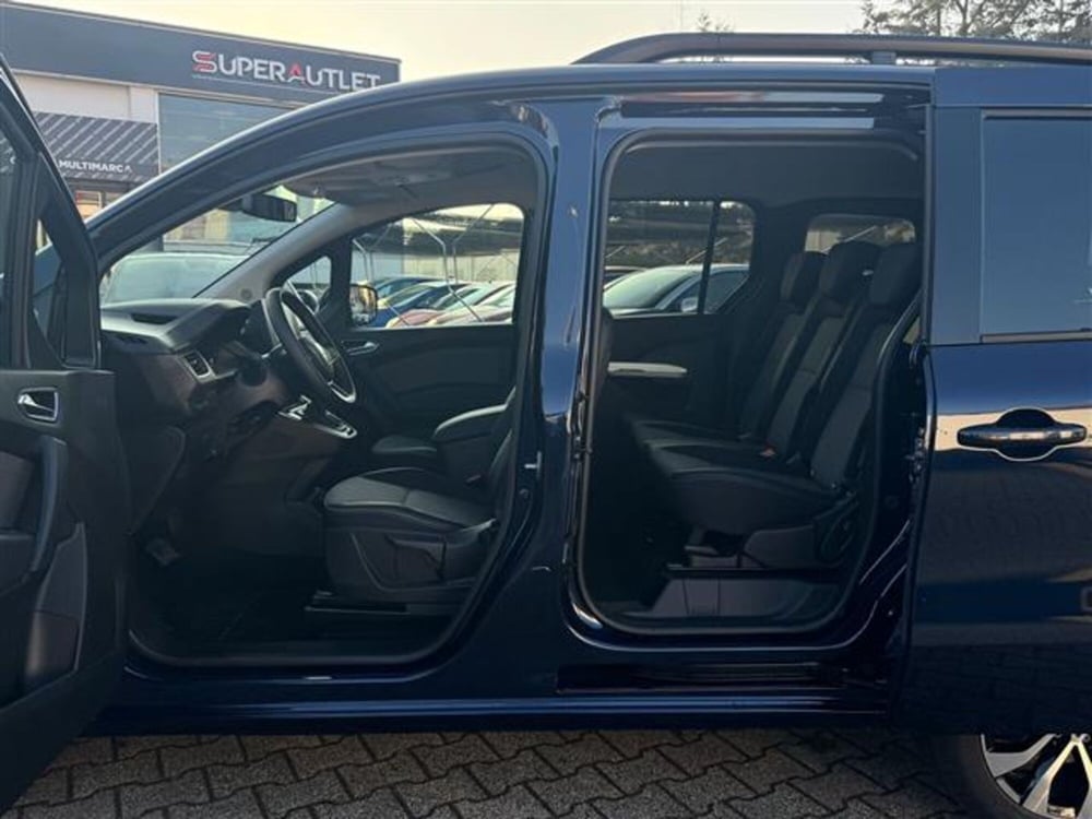 Renault Kangoo nuova a Pavia (6)