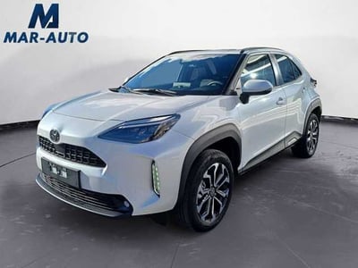 Toyota Yaris Cross Trend awd-i 130cv e-cvt nuova a Castelfranco Veneto