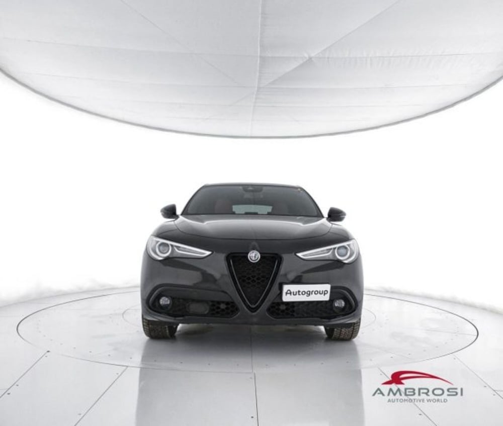 Alfa Romeo Stelvio usata a Perugia (5)