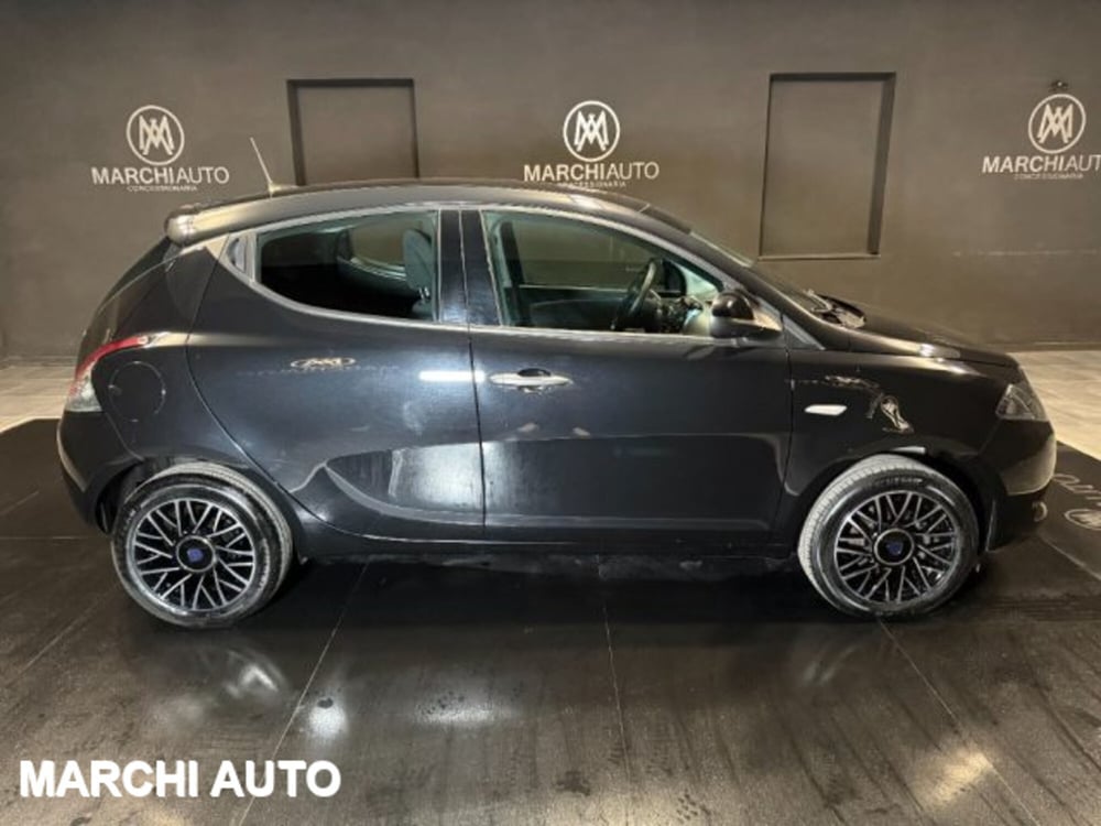 Lancia Ypsilon usata a Perugia (4)