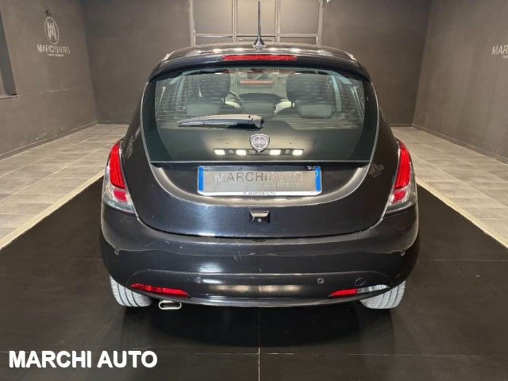 Lancia Ypsilon usata a Perugia (6)