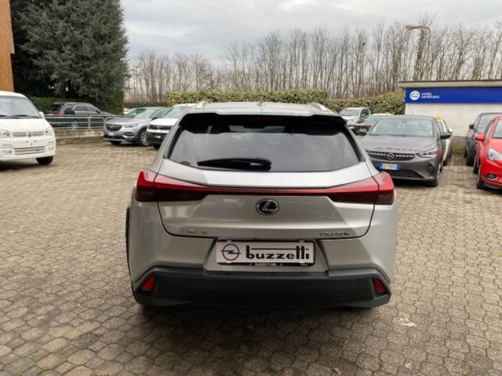 Lexus UX usata a Milano (5)