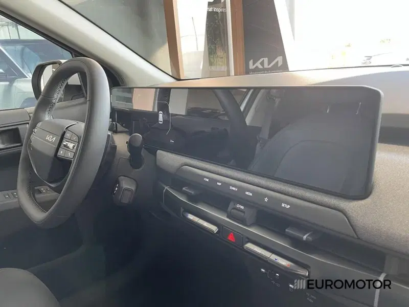 Kia EV3 nuova a Bari (12)