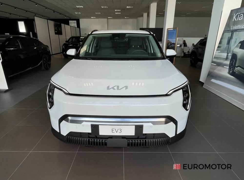 Kia EV3 nuova a Bari (2)