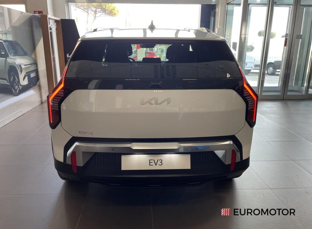 Kia EV3 nuova a Bari (6)