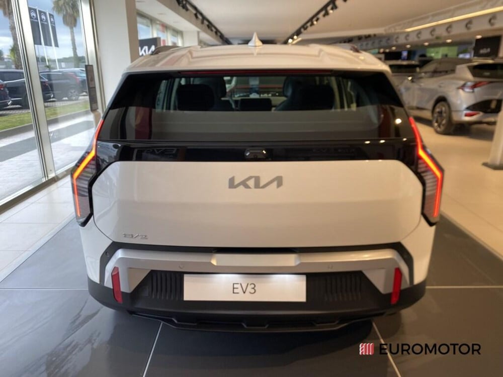 Kia EV3 nuova a Bari (10)