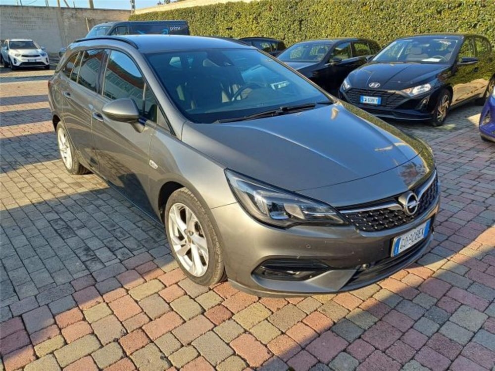 Opel Astra Station Wagon usata a Bari