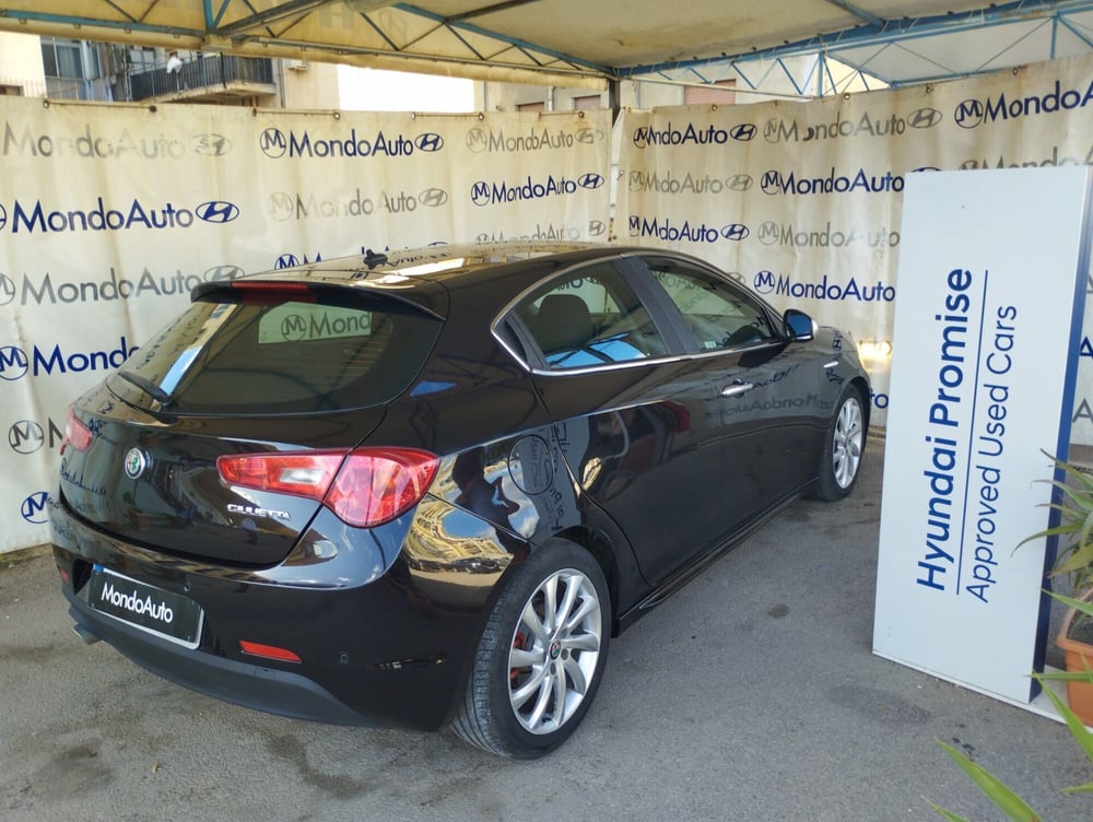 Alfa Romeo Giulietta usata a Palermo (10)