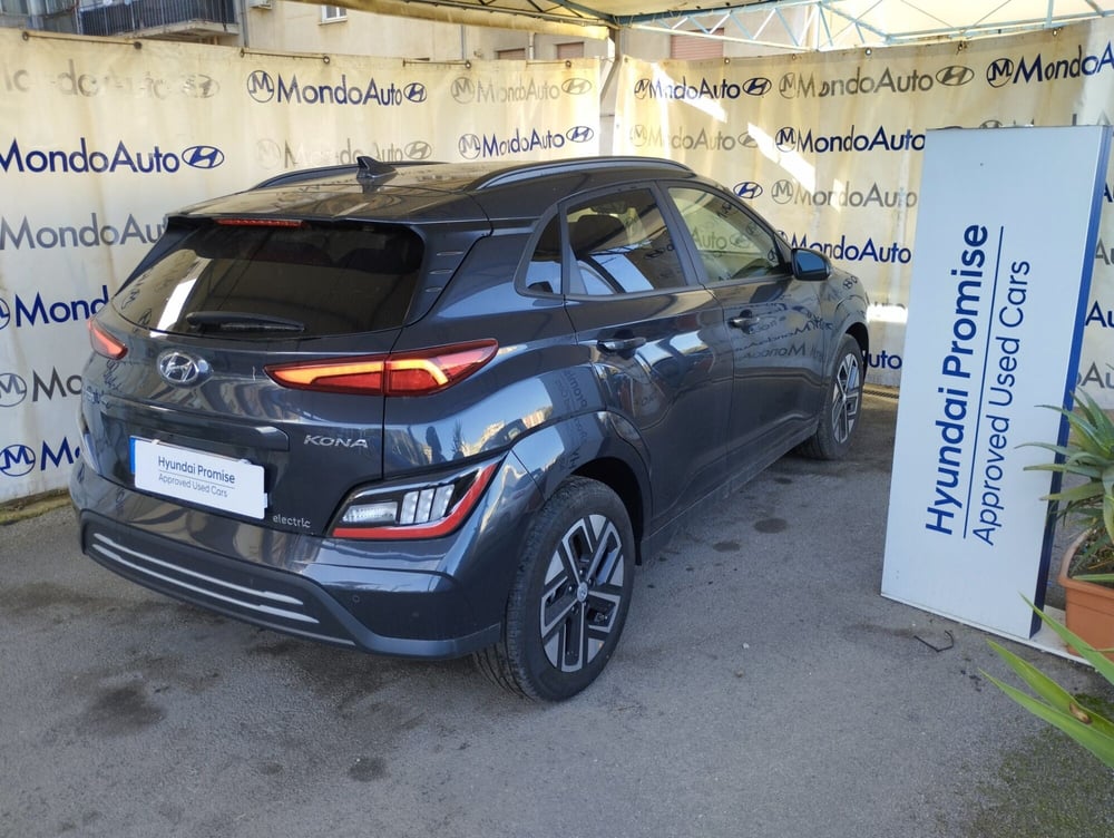 Hyundai Kona nuova a Palermo (8)