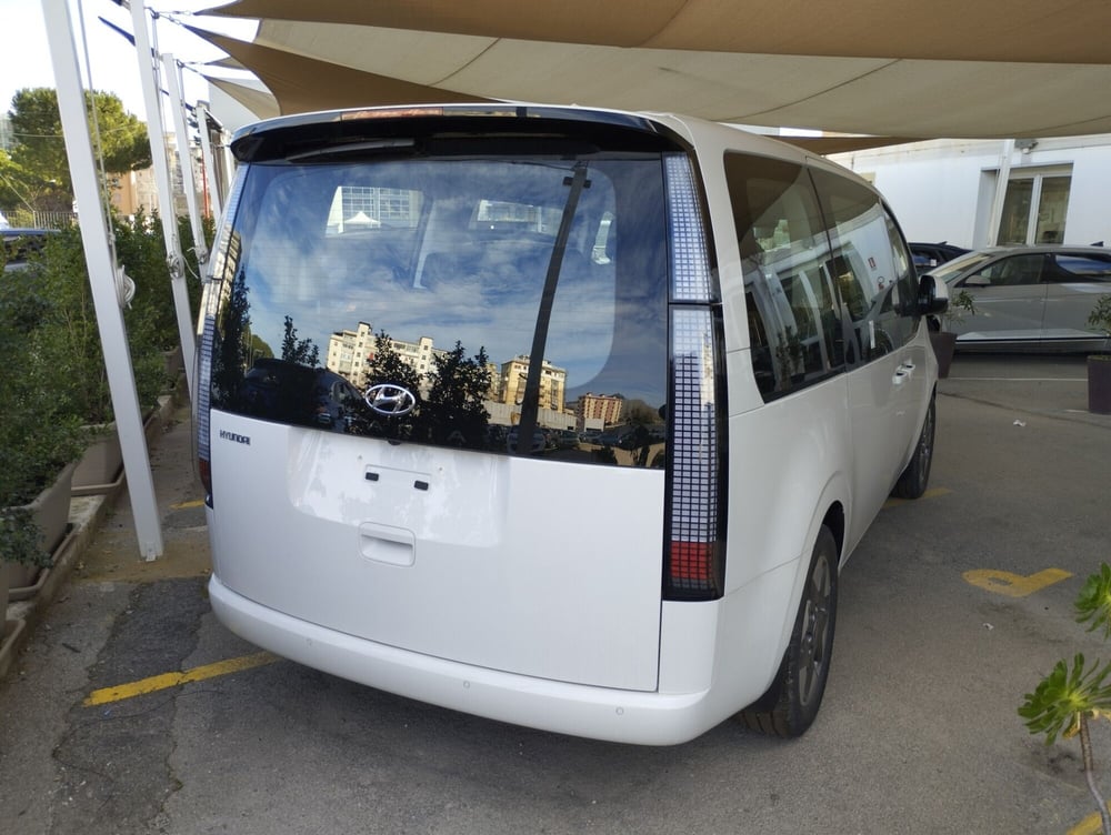 Hyundai Staria nuova a Palermo (7)