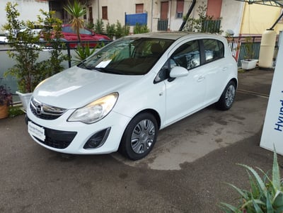 Opel Corsa 1.2 85CV 5 porte GPL-TECH Ecotec del 2013 usata a Palermo