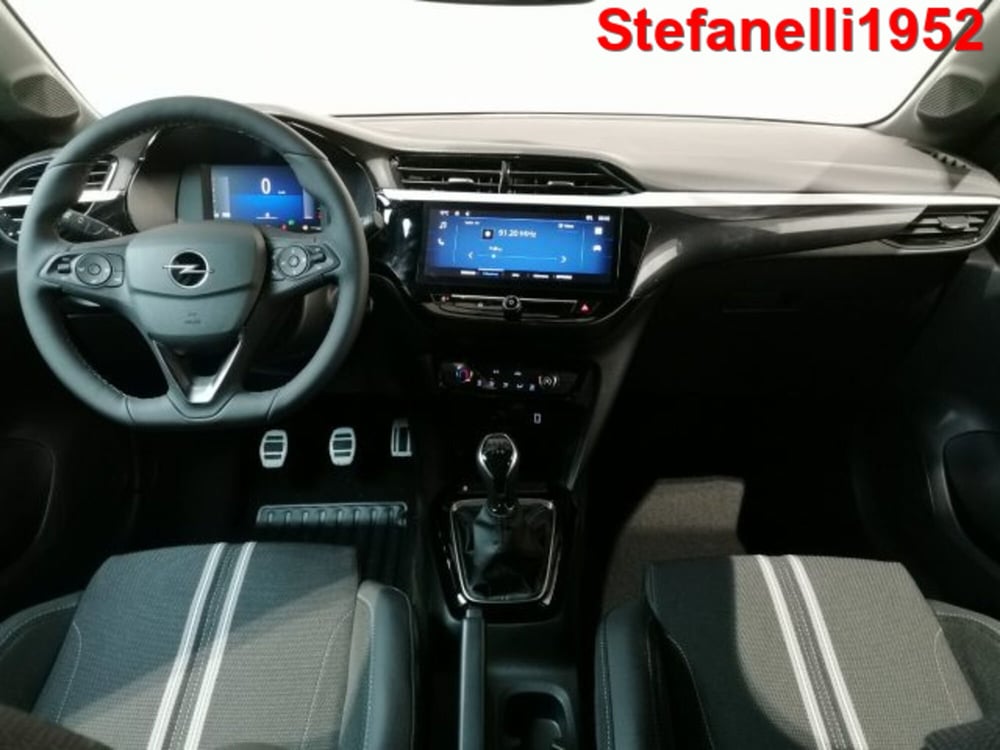 Opel Corsa nuova a Bologna (13)