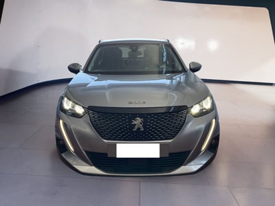 Peugeot 2008 1.2 puretech Allure s&amp;s 100cv del 2022 usata a Torino