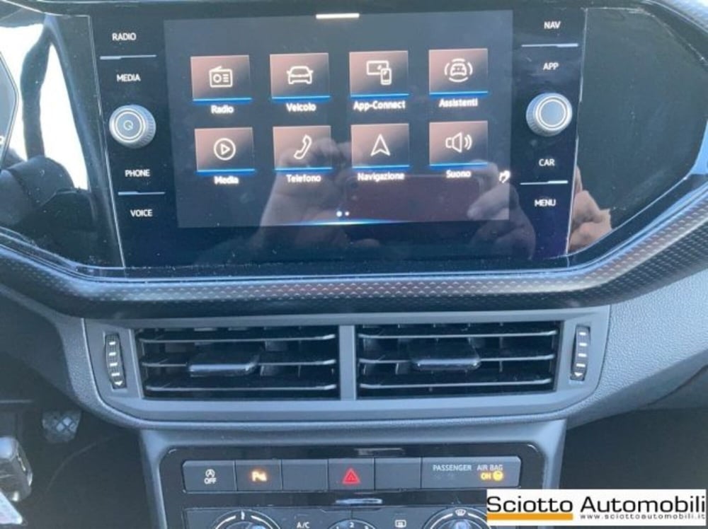 Volkswagen T-Cross usata a Messina (16)