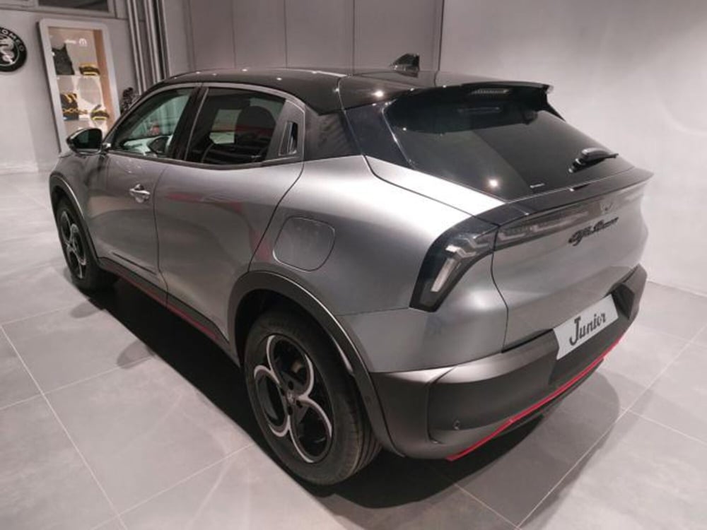 Alfa Romeo Junior nuova a Padova (4)