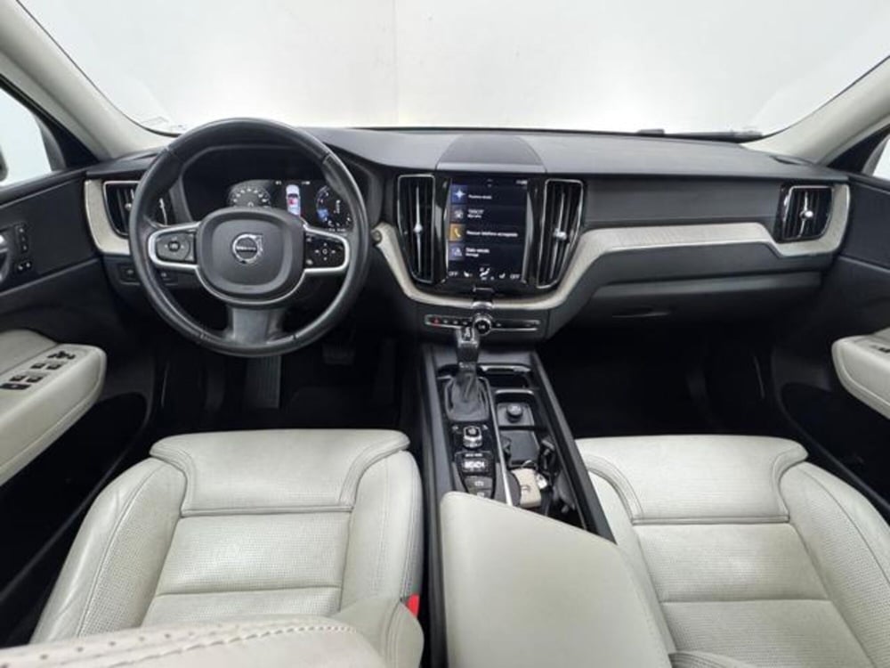 Volvo XC60 usata a Como (4)