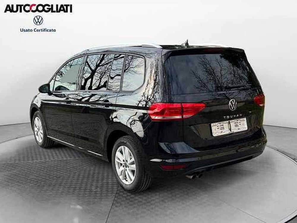 Volkswagen Touran nuova a Lecco (7)