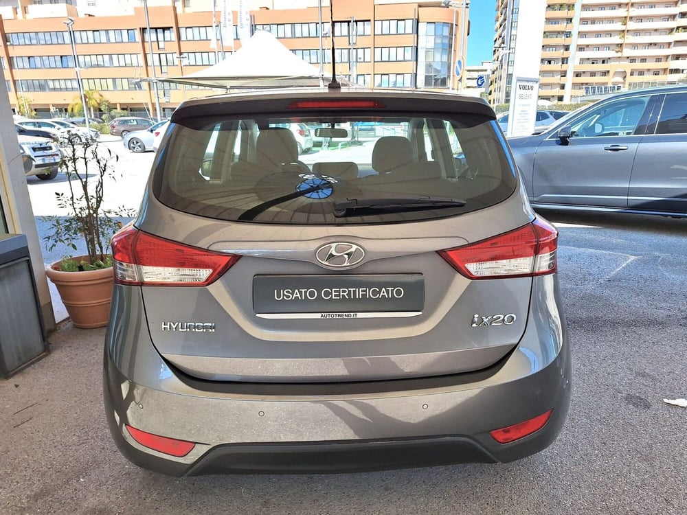 Hyundai ix20 usata a Bari (4)