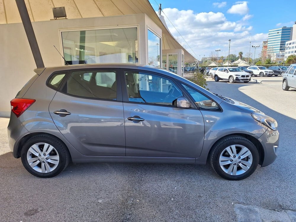 Hyundai ix20 usata a Bari (5)