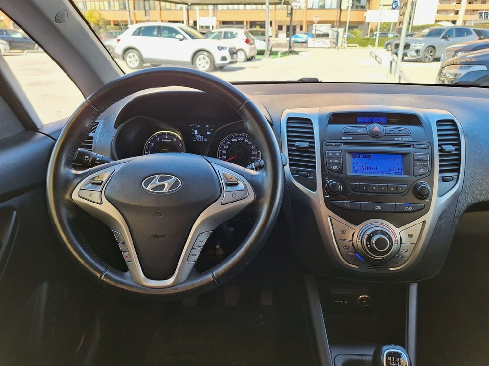 Hyundai ix20 usata a Bari (9)