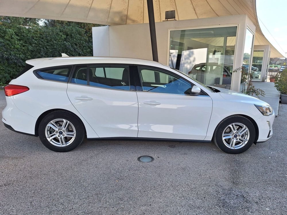 Ford Focus Station Wagon usata a Bari (5)