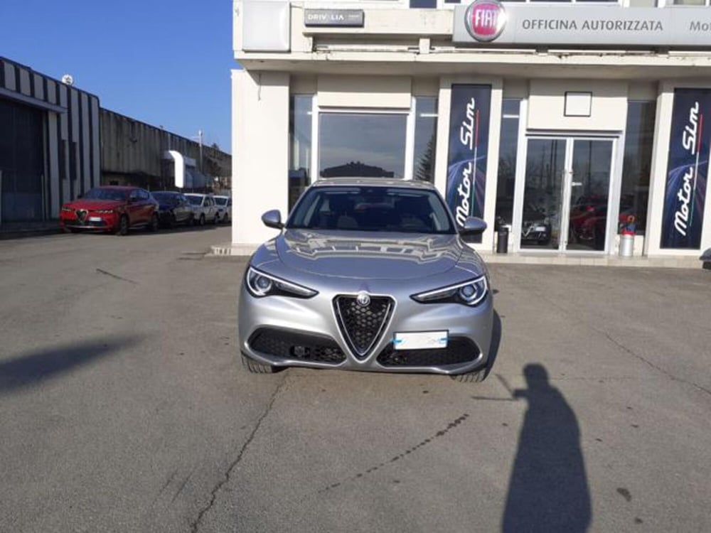 Alfa Romeo Stelvio usata a Firenze (2)