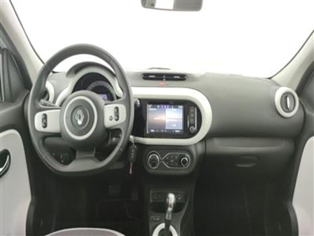 Renault Twingo usata a Bari (14)