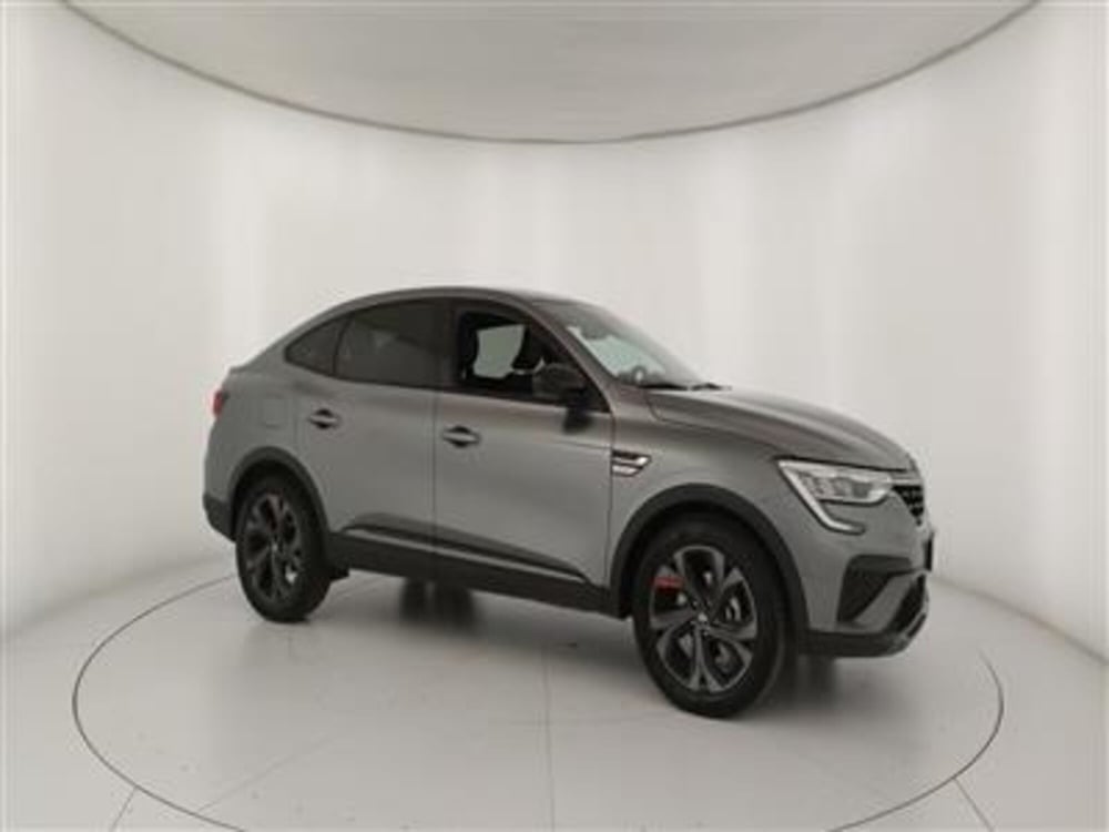 Renault Arkana usata a Bari (10)