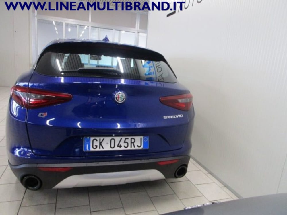 Alfa Romeo Stelvio usata a Piacenza (9)