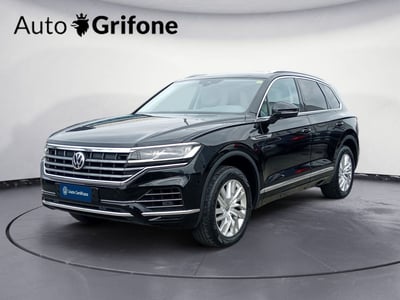 Volkswagen Touareg 3.0 V6 tdi scr R-Line 231cv auto del 2020 usata a Modena