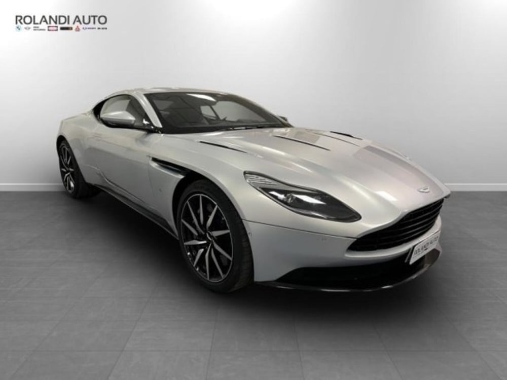 Aston Martin DB11 usata a Alessandria (3)