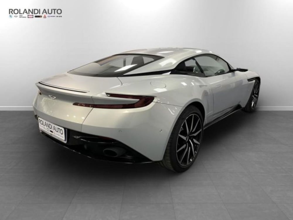 Aston Martin DB11 usata a Alessandria (5)